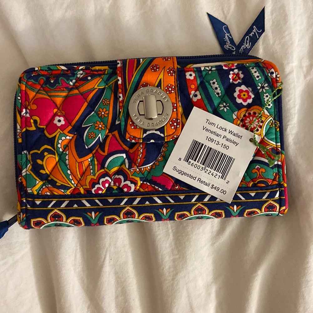NWT Vera Bradley turn lock wallet Venetian paisley
